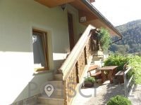 Apartmaji Hribar-vhod in terasa