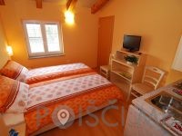 Apartmaji - Hiša za najem, dolgoročen najem, Miren