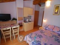 Apartmaji - Hiša za najem, dolgoročen najem, Miren